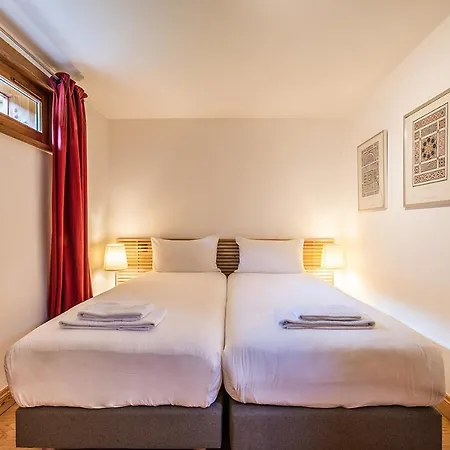 Eden Hotel, And Les Praz 호텔