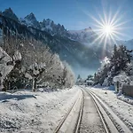 Hotel Eden Hotel, And Les Praz Chamonix