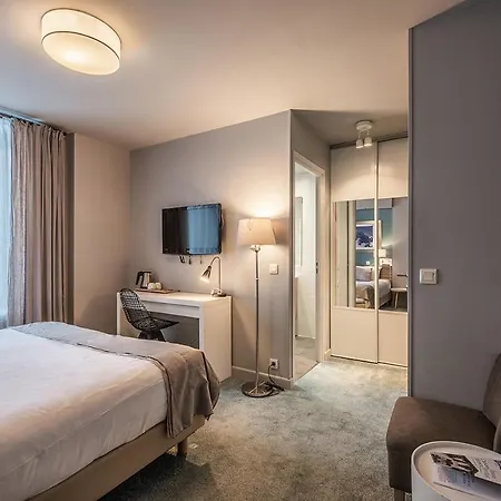 Eden Hotel, And Les Praz 3* شامونكس