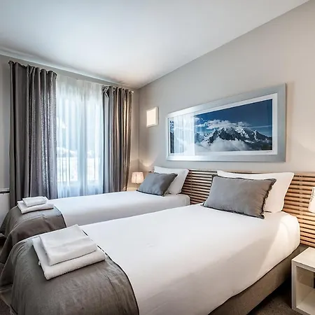 Eden Hotel, And Les Praz Szálloda