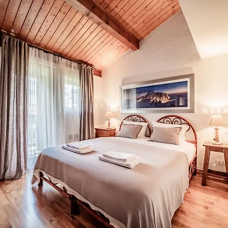 Eden Hotel, And Les Praz 3*