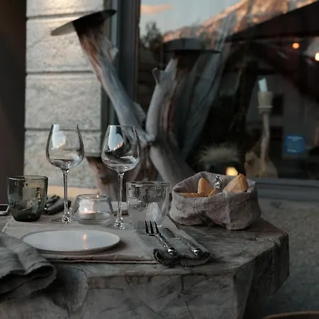 Eden Hotel, And Les Praz 3*