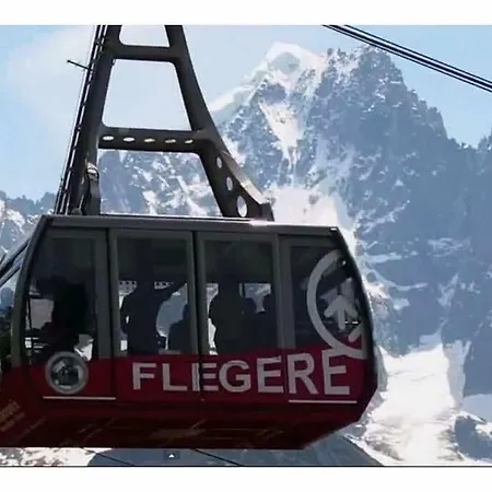 Eden Hotel, And Les Praz