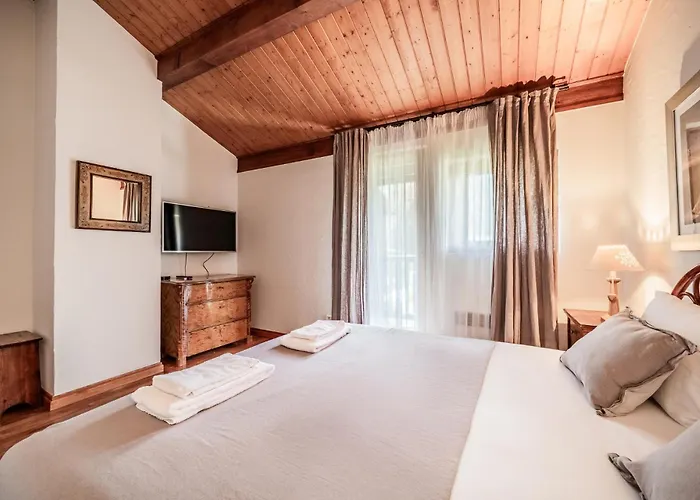 Eden Hotel, And Les Praz Шамони