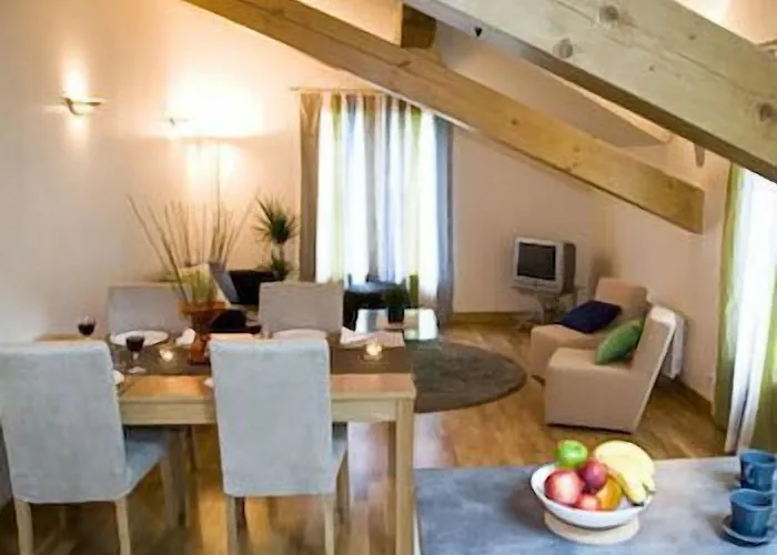 Eden Hotel, And Les Praz 3*