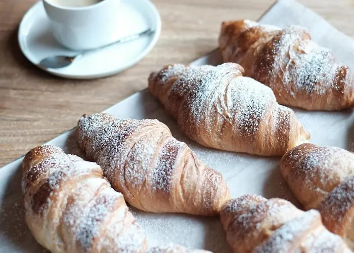 מלון Eden Hotel, And Les Praz 3*