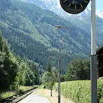 Eden Hotel, And Les Praz Hotel 3*