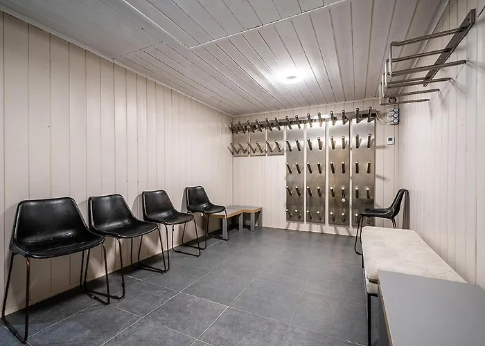 Eden Hotel, And Les Praz Szálloda